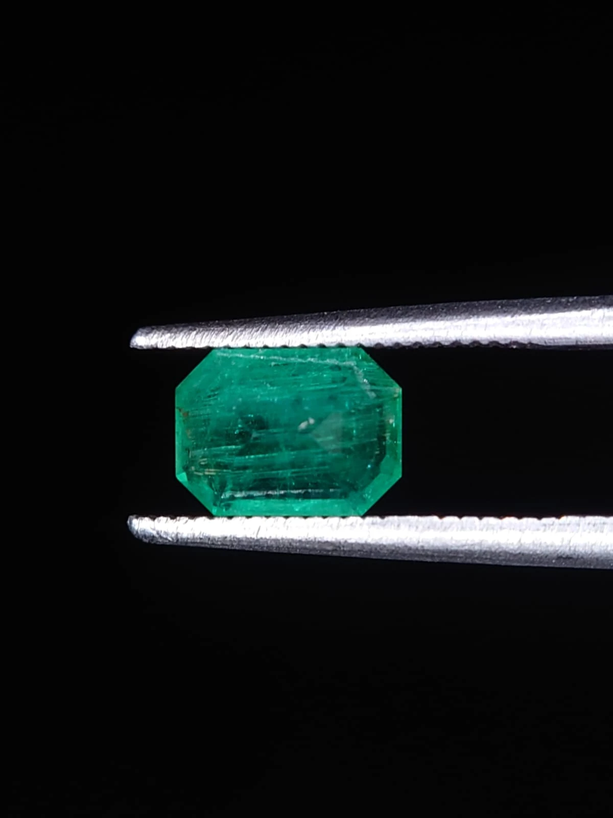 1.12ct Natural Emerald from Afghanistan — view 3